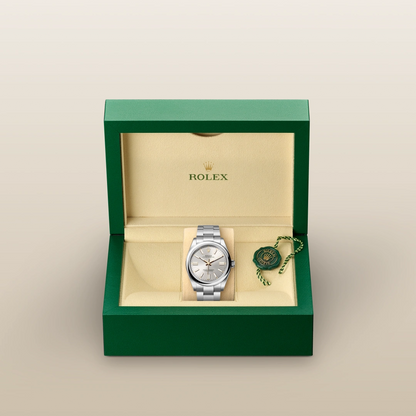 Rolex オイスター パーペチュアル 41  オイスター、41 mm、オイスタースチール